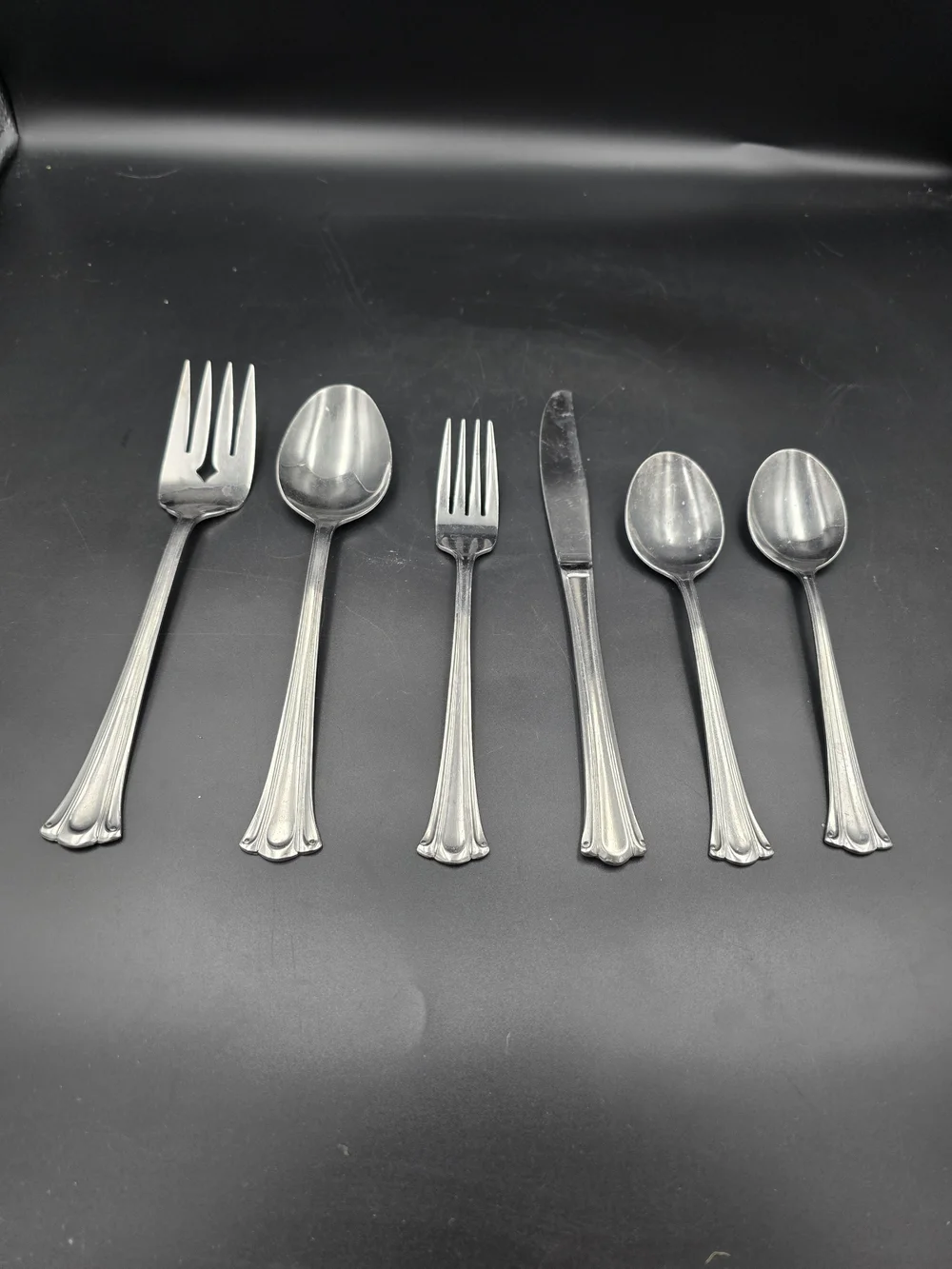 Classic Silver Dining Flatware Set - Polished Stainless Steel